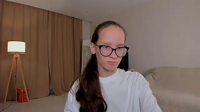 BettyBrowni online show from 28, 9, 2025