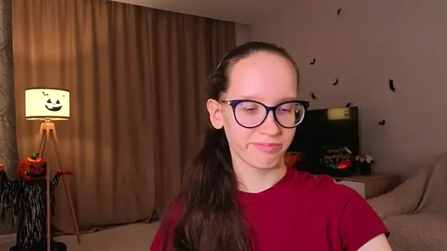 BettyBrowni online show from 4, 11, 2025