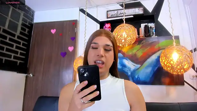 victoria aleia  online show from 21, 4, 2026