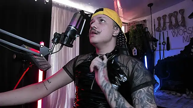 Snapshot of allanhurtss chatting on 19, 1, 2025 allanhurtss online show from 19, 1, 2025