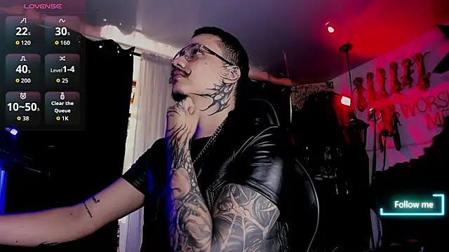 Snapshot of allanhurtss chatting on 28, 10, 2025 allanhurtss online show from 28, 10, 2025