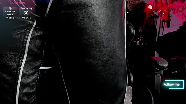 Snapshot of allanhurtss chatting on 11, 11, 2025 allanhurtss online show from 11, 11, 2025