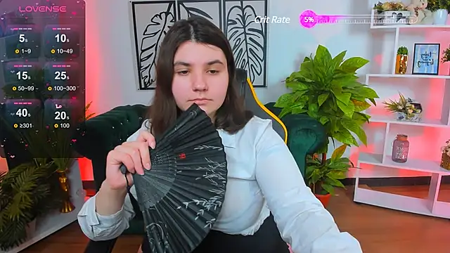 Viola  Shy online show from 4, 3, 2025