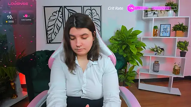 Viola  Shy online show from 6, 3, 2025