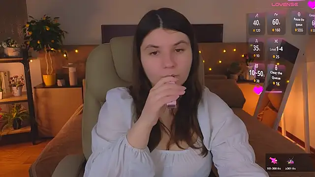 Viola  Shy online show from 2, 4, 2026