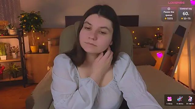 Viola  Shy online show from 21, 4, 2026