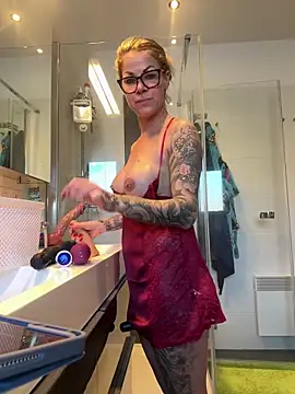 Tatjana Sue online show from 30, 12, 2024