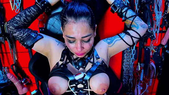 sadistic aradia online show from 18, 1, 2025