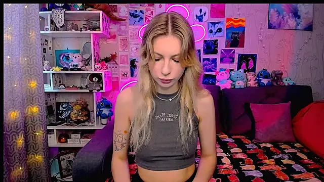 Snapshot of Maria_Hunt chatting on 13, 2, 2025 Maria Hunt online show from 13, 2, 2025