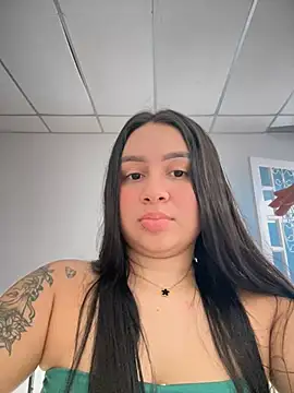 Snapshot of Pretty_Isadora chatting on 20, 2, 2025 Pretty Isadora online show from 20, 2, 2025