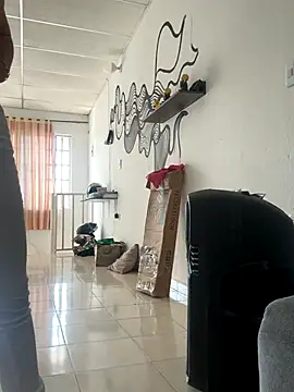 Snapshot of Pretty_Isadora chatting on 11, 11, 2025 Pretty Isadora online show from 11, 11, 2025