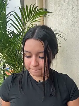 Pretty Isadora online show from 16, 1, 2026