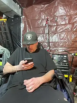 Snapshot of joeycbigcock chatting on 25, 1, 2025 joeycbigcock online show from 25, 1, 2025