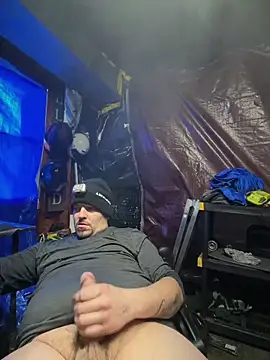 Snapshot of joeycbigcock chatting on 12, 1, 2026 joeycbigcock online show from 12, 1, 2026