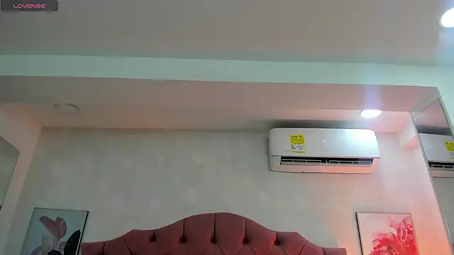 ThyaraJhons online show from 24, 4, 2026