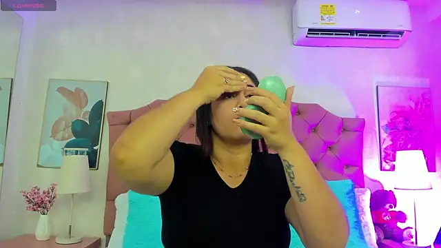 ThyaraJhons online show from 25, 4, 2026