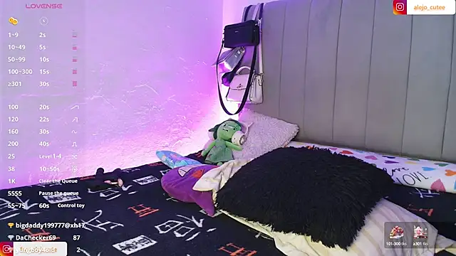 alejo cute online show from 23, 12, 2024