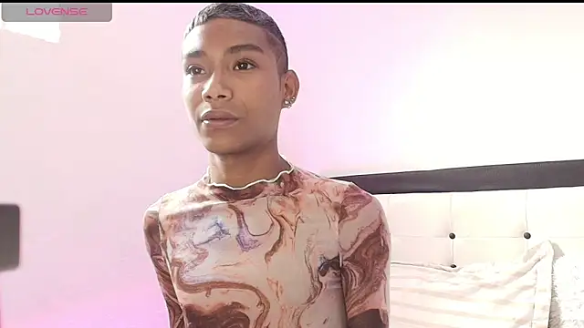 alejo cute online show from 1, 2, 2025