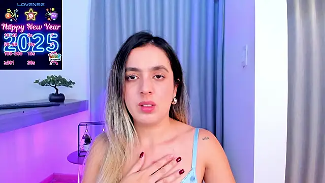 Lucyortiz  online show from 11, 1, 2025