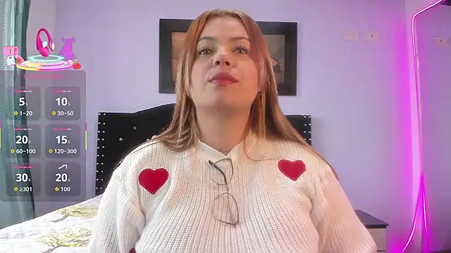 Snapshot of Alexandra_Torress chatting on 22, 10, 2025 Alexandra Torress online show from 22, 10, 2025