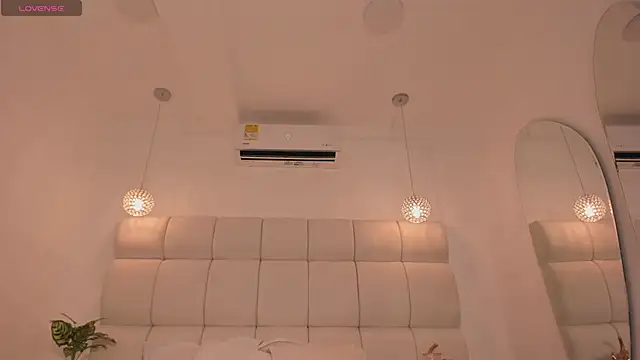 IsabellaGrey19 online show from 14, 3, 2025