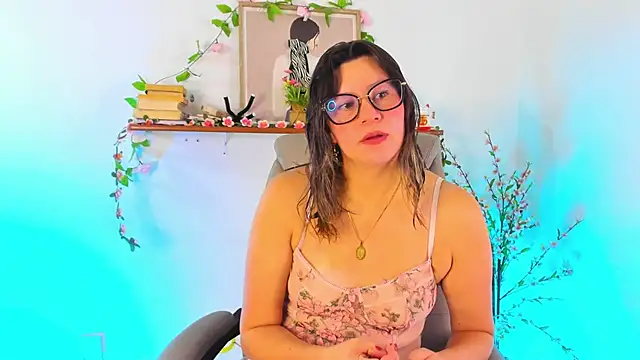 Chanelll Taylorr  online show from 28, 3, 2026