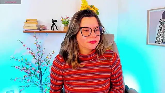 Chanelll Taylorr  online show from 22, 4, 2026