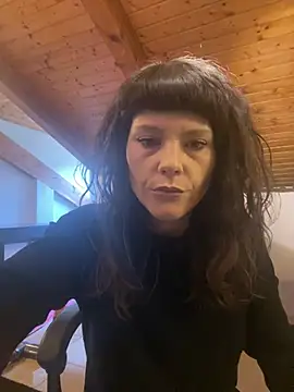 OniricFemme online show from 4, 3, 2025