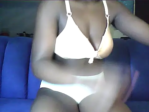 Adaline-Paris online show from 24, 4, 2026