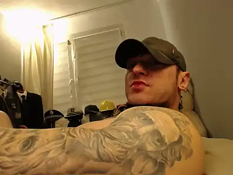 Snapshot of ballardbret chatting on 12, 11, 2025 ballardbret online show from 12, 11, 2025