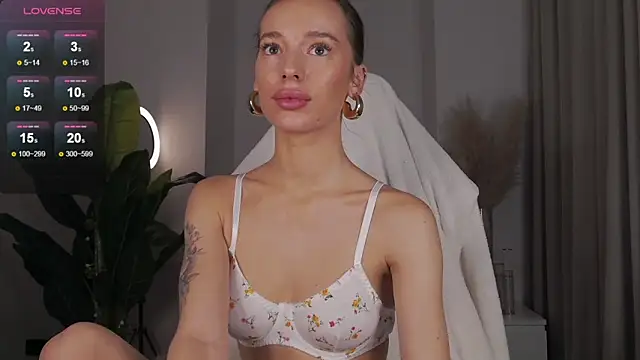 1Mercedes online show from 6, 12, 2024