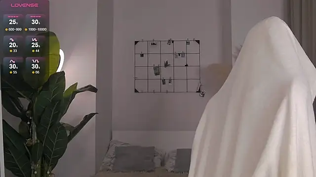 1Mercedes online show from 10, 12, 2024