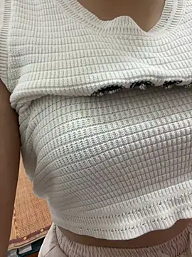 Milk Mom99 online show from 27, 7, 2026
