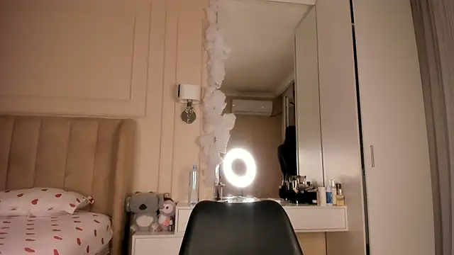 Snapshot of melissa_yamazaki chatting on 16, 9, 2025 melissa yamazaki online show from 16, 9, 2025