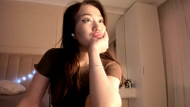 Snapshot of melissa_yamazaki chatting on 21, 11, 2025 melissa yamazaki online show from 21, 11, 2025