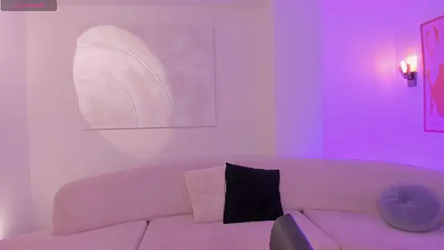 SamanthaKlein  online show from 12, 3, 2026