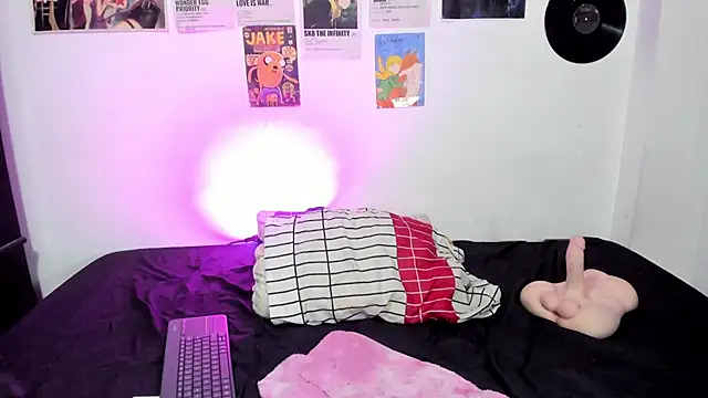 Snapshot of Naomi-Haruno chatting on 17, 10, 2025 Naomi-Haruno online show from 17, 10, 2025