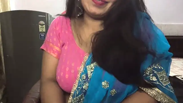 Snapshot of Gulaboo_bhabi chatting on 11, 6, 2026 Gulaboo bhabi online show from 11, 6, 2026
