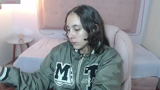 xlunna online show from 9, 3, 2025