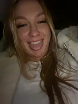 Snapshot of Sweet___Emily chatting on 18, 12, 2024 Sweet Emily online show from 18, 12, 2024