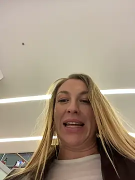 Snapshot of Sweet___Emily chatting on 24, 11, 2025 Sweet Emily online show from 24, 11, 2025