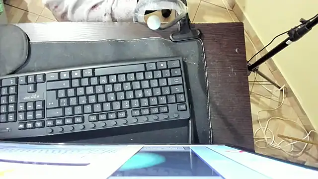 Amy Walker online show from 24, 4, 2026