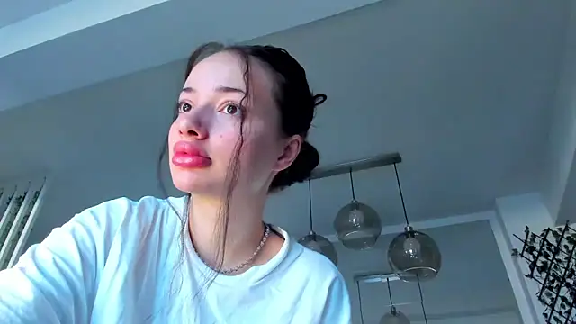 IreneVON online show from 5, 3, 2025