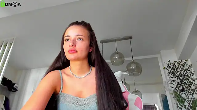 Snapshot of IreneVON chatting on 27, 6, 2026 IreneVON online show from 27, 6, 2026