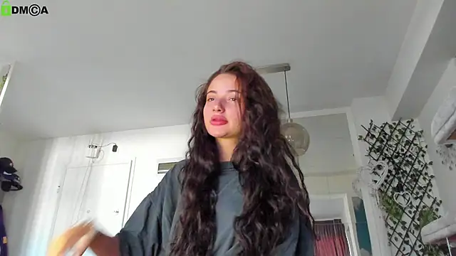 Snapshot of IreneVON chatting on 6, 7, 2026 IreneVON online show from 6, 7, 2026
