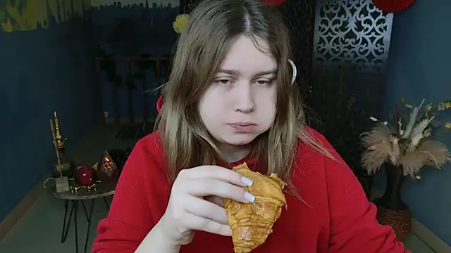 FioraMarmoris online show from 8, 3, 2025