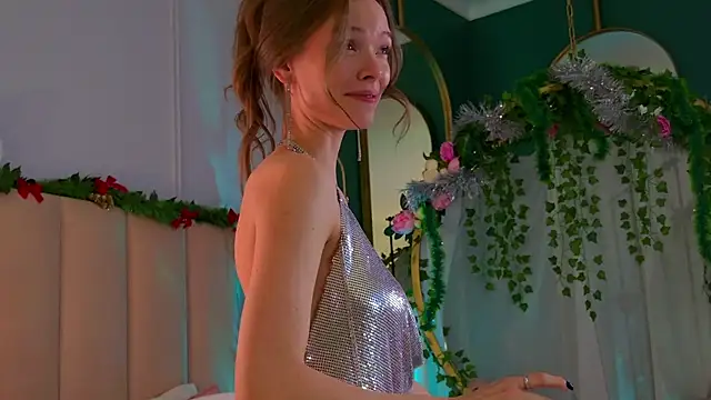 Eva Natsumi online show from 31, 12, 2024