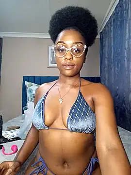 Queen-Chocolate online show from 22, 3, 2025