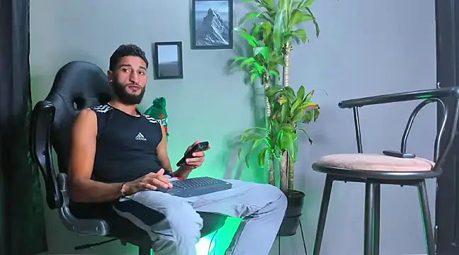 Damian 022 online show from 17, 12, 2024