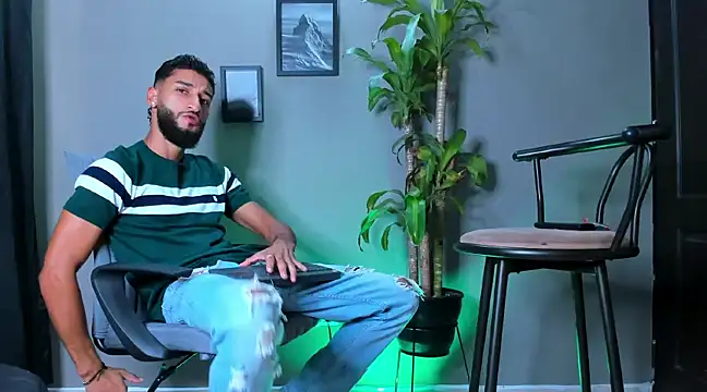 Damian 022 online show from 10, 1, 2025